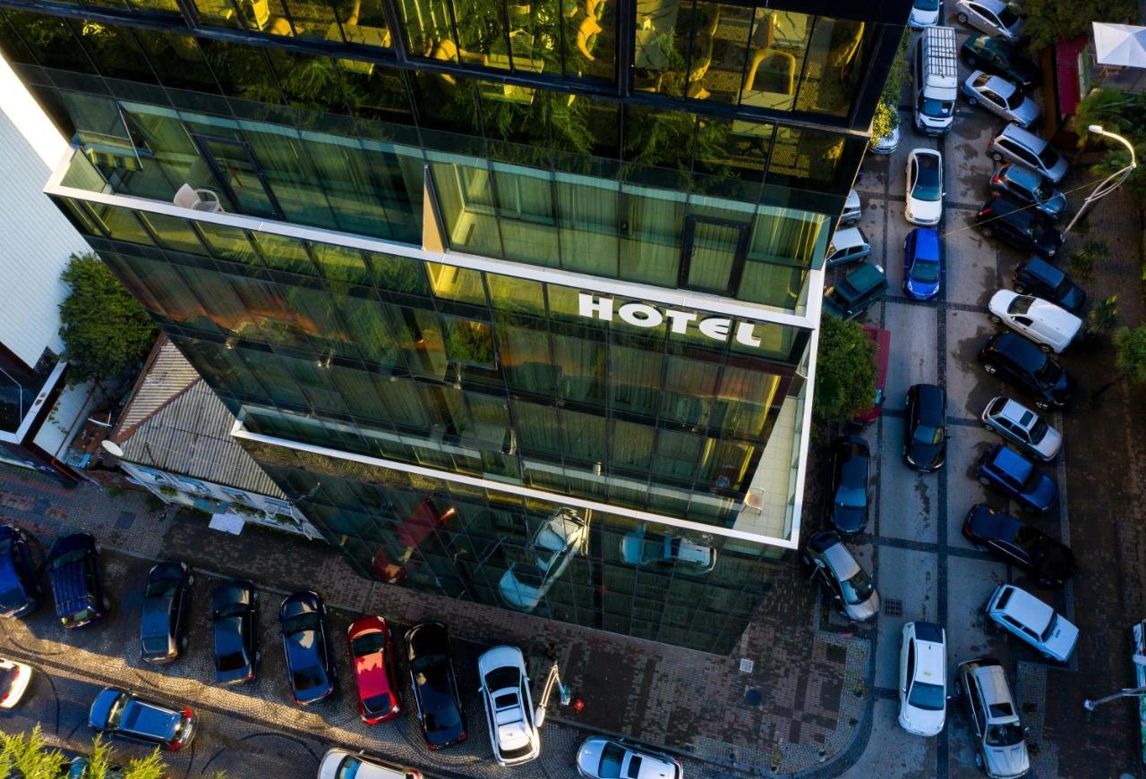 Hotel Green Glass Batumi Ngoại thất bức ảnh