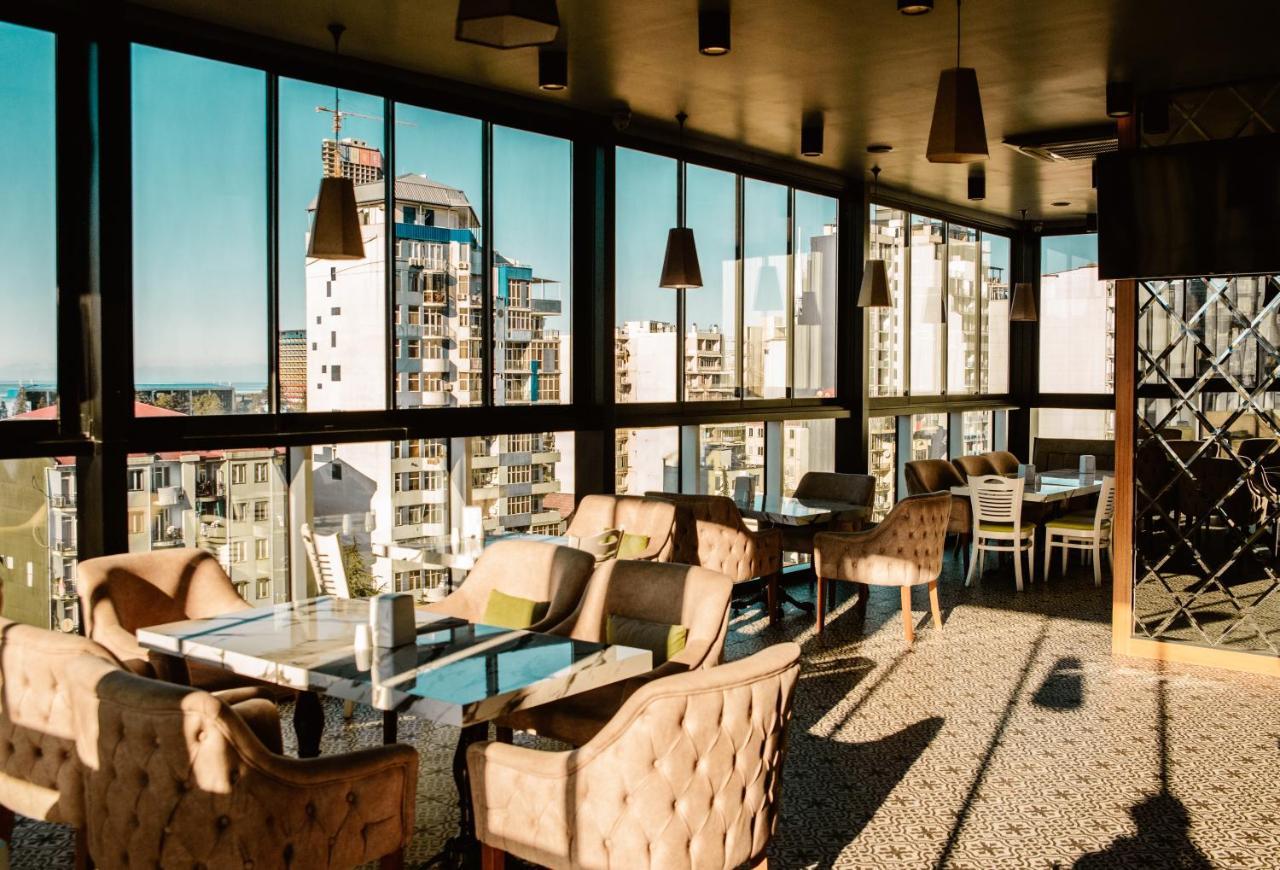 Hotel Green Glass Batumi Ngoại thất bức ảnh