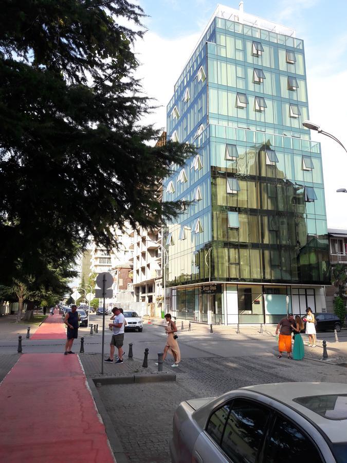 Hotel Green Glass Batumi Ngoại thất bức ảnh