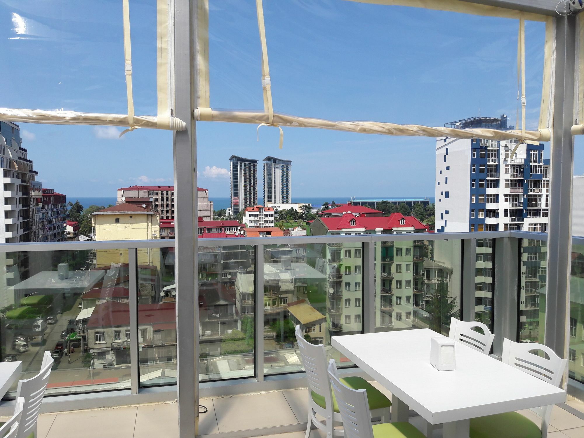 Hotel Green Glass Batumi Ngoại thất bức ảnh
